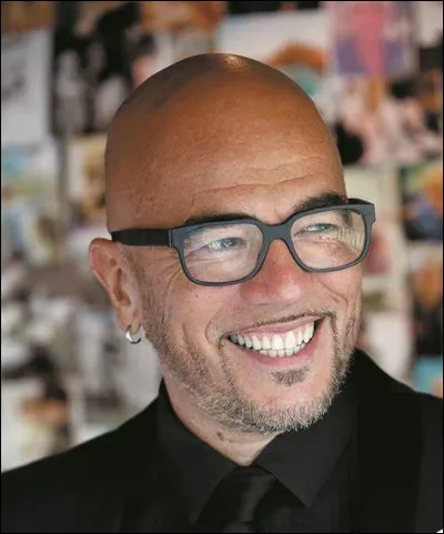 Dans quelle tranche d'âge se situe Pascal Obispo ?