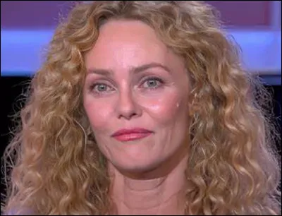 Dans quelle tranche d'âge se situe Vanessa Paradis ?