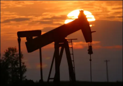 En 2014, quel pays est devenu le premier producteur de pétrole au monde ?