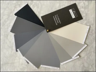 Comment dit-on « Gris » en anglais américain ?