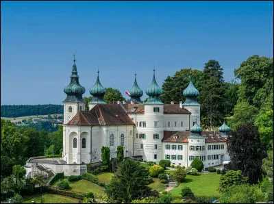 Où est-il enterré ?