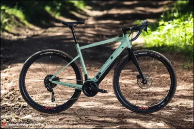 Quelle est la nationalité de la marque de vélos à assistance "Moustache Bikes" ?