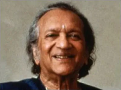 Quel était l'instrument de prédilection du compositeur et virtuose indien ''Ravi Shankar'' ?