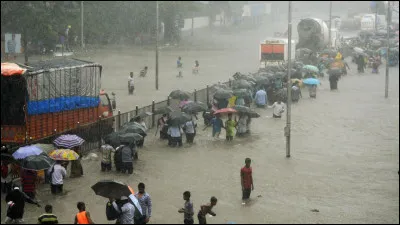 Comment appelle-t-on la période de fortes pluies en Inde ?