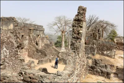 Gambie - Voici l'île de Kunta Kinteh. En quelle année ce lieu a-t-il été inscrit au Patrimoine mondial de l'UNESCO ?