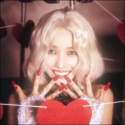 Soyeon est-elle la première membre à chanter dans la chanson "Nxde" ?