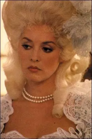 Quelle actrice endosse le r�le de Marie-Antoinette dans 'T�te � vent' ?