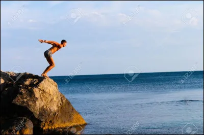 Comment appelle-t-on un cours d'eau qui se jette dans la mer ?