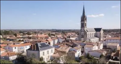 Future ancienne commune de l'arrondissement de La Roche-sur-Yon, au bord de la Sèvre Nantaise, Cugand se situe dans le département ...