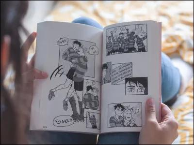 Qui est l'auteur des livres "Heartstopper" ?