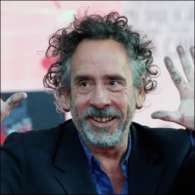 Qui est ce cinéaste, réalisateur du film ''Mars Attacks !'' ?