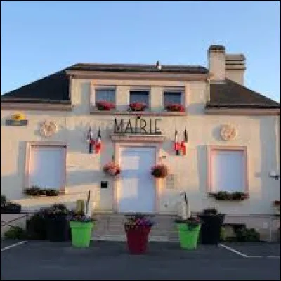 Je vous emmène maintenant à Faverolles-et-Coëmy. Commune de l'aire d'attraction Rémoise, elle se situe en région ...