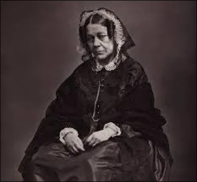 Quelle écrivaine a écrit "Les Malheurs de Sophie" et "Les Petites Filles modèles" ?