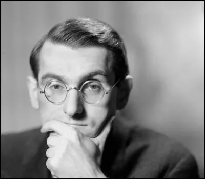 Qui est ce dramaturge, auteur de la pièce ''Le Boulanger, la Boulangère et le Petit Mitron'' ?