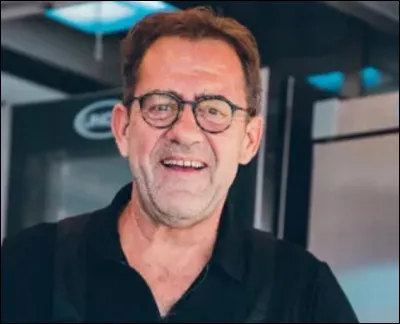 Qui est ce chef cuisinier qui présente l'émission ''La Meilleure Boulangerie de France'' depuis 2024 ?