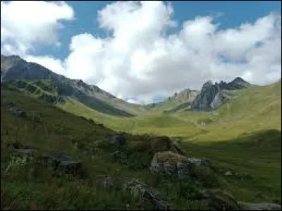 Dans quel département ''Le col du Coin'' est-il situé, sachant que le numéro de ce département est le 73 ?