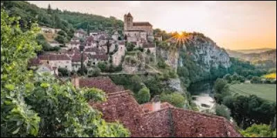Où est situé Saint-Cirq-Lapopie, l'un des plus beaux villages de France ?