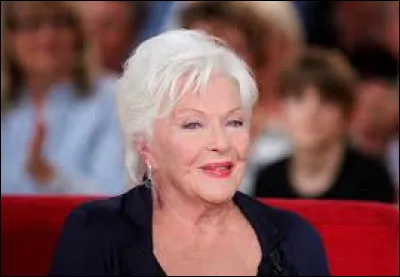 Où est née Line Renaud ?