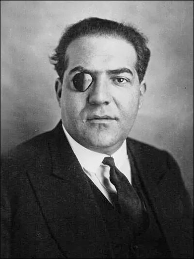 En Provence, quel nom donne-t-on à une rigole servant à drainer les eaux d'orage ?