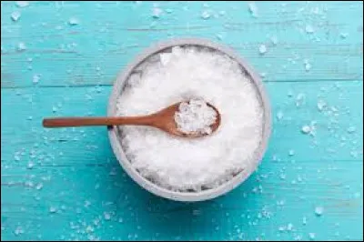 Le numéro atomique du sodium, un métal alcalin est le 11.