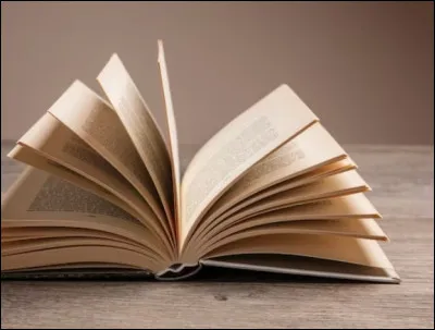 Qui a écrit ''Hunger Games'' ?