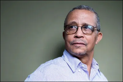 À qui doit-on le proverbe "En Algérie, les génies ne brillent pas, ils brûlent. Lorsqu'ils échappent à l'autodafé, ils finissent sur le bûcher." ?