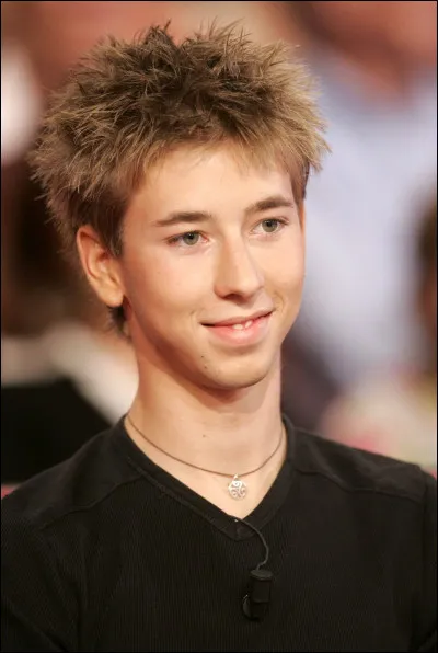 À quel âge le chanteur Jordy est-il devenu célèbre avec la chanson "Dur dur d'être bébé !" ?