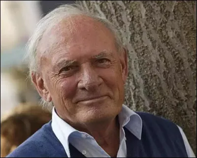 Qui est cet auteur du scénario de la BD ''La Loi du dollar'' (Largo Winch) ?