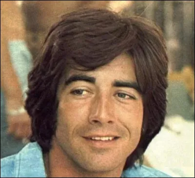 Avec quelle chanteuse qui a été sa femme ''Ringo Willy Cat'' a-t-il chanté en duo ?