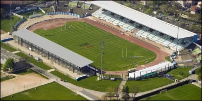 Quel est le nom de ce stade célèbre de Colombes ?