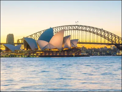 En janvier, g&eacute;n&eacute;ralement, il fait bien plus froid &agrave; New York qu'&agrave; Sydney.
