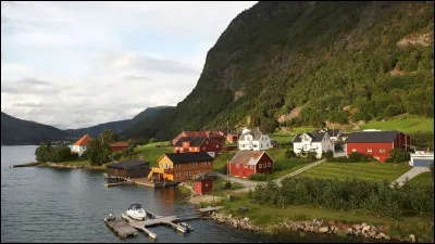Quelles sont les trois villes les plus peuplées de Norvège ?