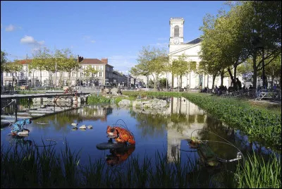 Quelle est la préfecture de la Vendée ?
