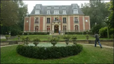 Le château de Dammarie-les-Lys est situé en Île-de-France.