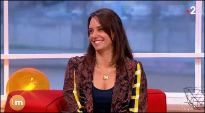 Quelle est l'émission présentée sur France 2 par Julia Vignali (Tout le monde à quelque chose à vendre) ?