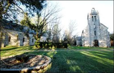 Nous partons à présent à la découverte de l'église du sanctuaire Notre-Dame de Belpeuch. Quartier de la commune Corrézien de Camps-Saint-Mathurin-Léobazel, il se situe dans l'ex région ...