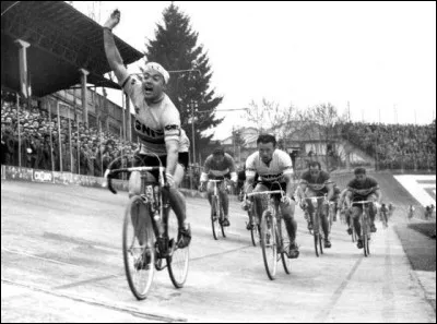 Cet excellent sprinter, qui a gagné Milan-San Remo à deux reprises, remporte trois étapes du Tour en 1955 et 1956 a été le premier Espagnol à porter le maillot jaune : c'est ...