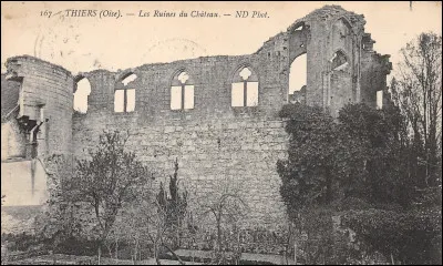 Km 132,8 : Col de la Couillole. Ce col, venant de Saint-Sauveur, s'&eacute;tend sur 16 km avec une d&eacute;clivit&eacute; maximale de 8,6%. 1975 voit la d&eacute;faillance d'Eddy Merckx, c'est Lucien Van Impe, porteur du maillot &agrave; pois, qui passe en t&ecirc;te. Quel Fran&ccedil;ais allait gagner le Tour cette ann&eacute;e-l&agrave; ?