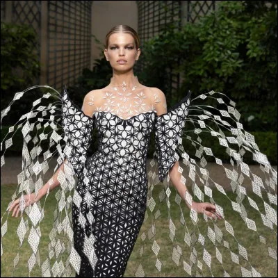 Une grande exposition "Sculpting the senses" a eu lieu récemment, où donc ?