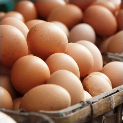 Quel joaillier russe est célèbre pour ses pièces de joaillerie en forme dufs ?