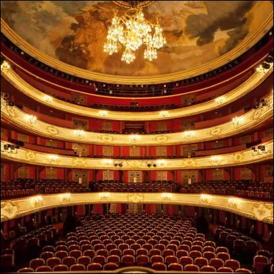 Quel écrivain français, lun des plus joué à la Comédie-Française, a laissé son nom à une activité proche du badinage ?