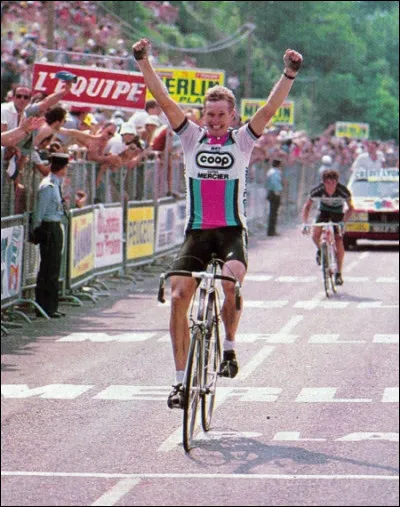 Il a été en 1983, et à nouveau en 1985, le premier Danois et le premier Scandinave à porter le maillot jaune :