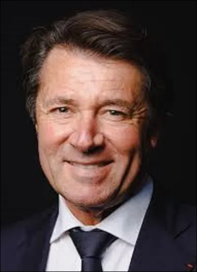 Homme politique, Christian Estrosi est né à Nice le 1er juillet 1955. Depuis 2017, il est maire de cette ville. De ces trois palaces de la côte d'Azur, lequel est situé sur cette commune ?