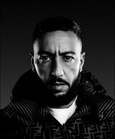 Ce rappeur est...