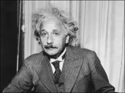 Quel était le prénom du célèbre physicien Einstein ?
