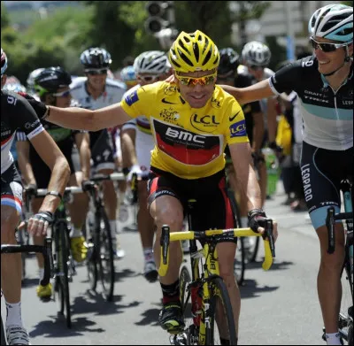 Après s'être classé deuxième en 2007 et 2008, il est, en 2011, le premier Australien vainqueur du Tour de France :