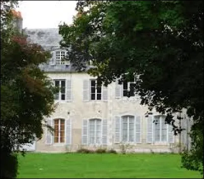Nous partons découvrir le château de Thauvenay. Village Berrichon, il se situe en région ...