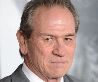 Qui est cet acteur américain qui incarne le personnage de ''K'' dans le film '' Men in Black'' ?