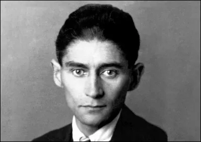 Qui est cet écrivain austro-hongrois, auteur du roman ''Le Procès'' qui relate les mésaventures de ''Joseph K.'' ?