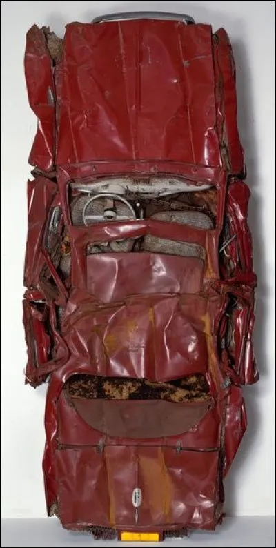 Qui a compressé cette Dauphine ?